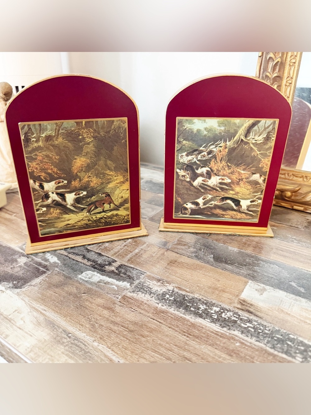 Vintage Lady Clare fox hunting dog bookends.